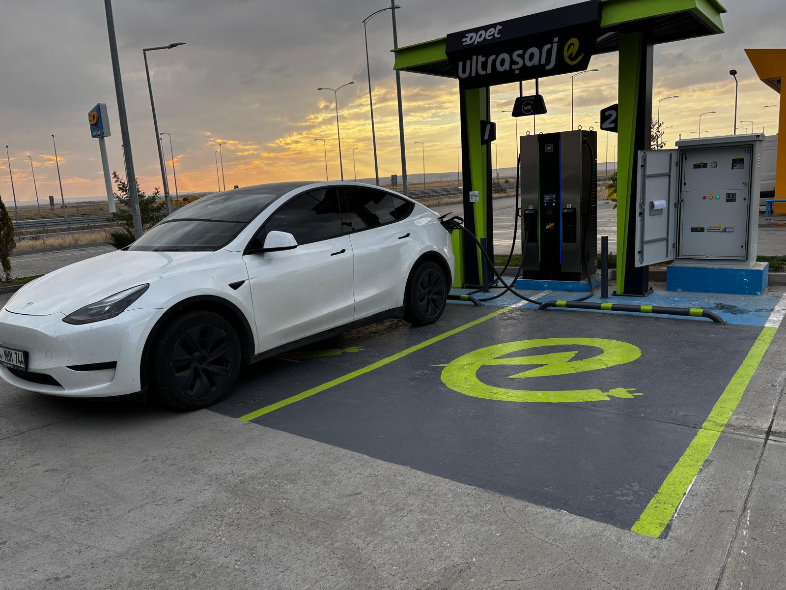 Elektrikli Araç Şarj İstasyonları görsel 4
